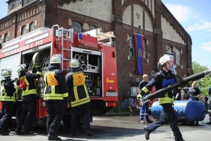 500 Feuerwehrleute in Dinslaken im Einsatz: Das ist der Grund