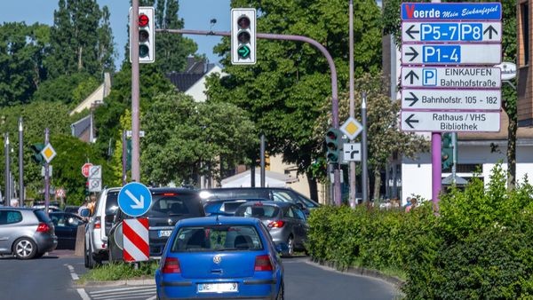 Autostadt Voerde: Hier hakt es beim Radverkehr und ÖPNV