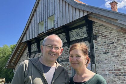 Das „Da Ida“ in Hünxe-Gartrop: Kuchen und Kultur genießen in historischer Scheune