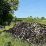 Dinslaken: Müllkippe in der Natur – Reste eines XXL-Diebstahls?