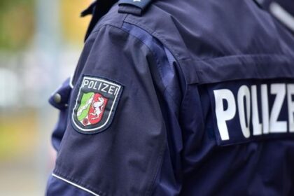 Dinslakener greift Frau an: 37-Jährige nach Kopfstoß verletzt