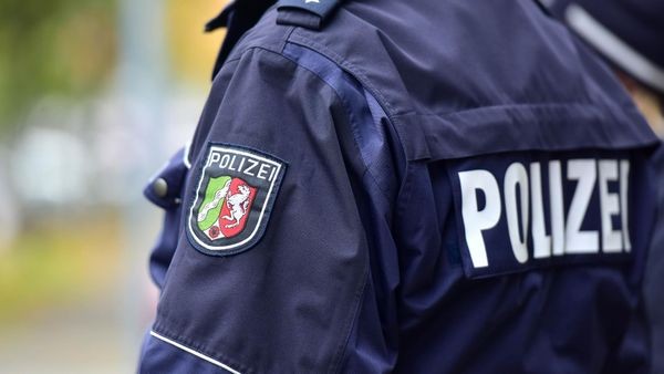 Dinslakener greift Frau an: 37-Jährige nach Kopfstoß verletzt