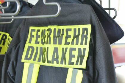 Einsatz in Dinslaken: Feuerwehr sucht vergeblich nach Feuer