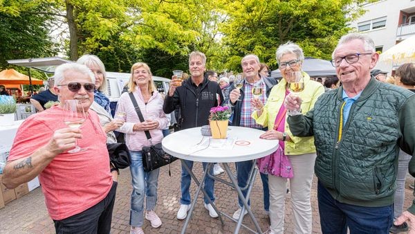 Feierabendmarkt in Voerde: Das sagen Besucher zur Premiere