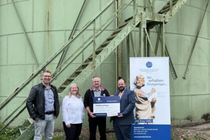 Fördervertrag übergeben: „Technische Meisterleistung“ – 80.000 Euro für Dinslakener Gasometer