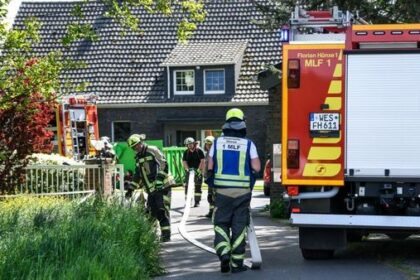 Hünxe: Feuerwehr rückte zu einem Zimmerbrand aus