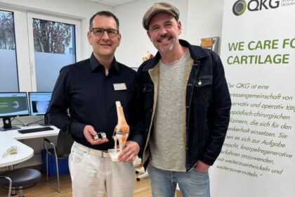 Kaputtes Knie: „Doc Esser“ fragt Experten am St. Vinzenz Hospital Dinslaken