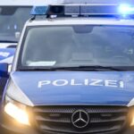 „Komme gleich wieder“: Autofahrer flüchtet nach Unfall in Wesel – Radlerin schwer verletzt