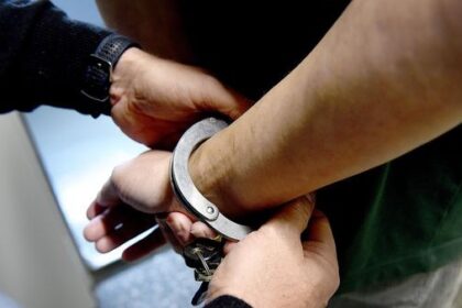 Musiklehrer in U-Haft saß bereits wegen Missbrauchs im Gefängnis