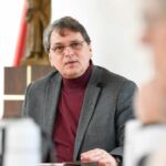 Mutter rügt Schul-„Wahnsinn“: Reaktion des Trägers überrascht