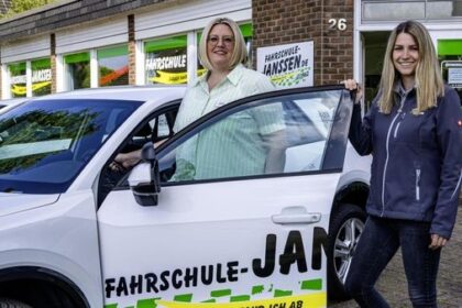 Neue Fahrschule in Hünxe: Janssen eröffnet Filiale vor Ort