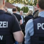 Polizeirazzia: Minister Reul in Dinslakener Diskothek