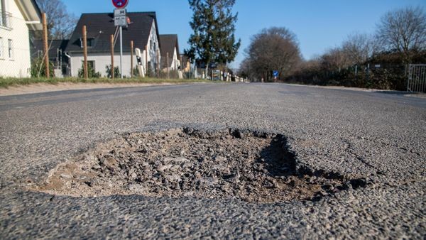Straßensperrung: Tenderingsweg zwei Wochen nicht befahrbar