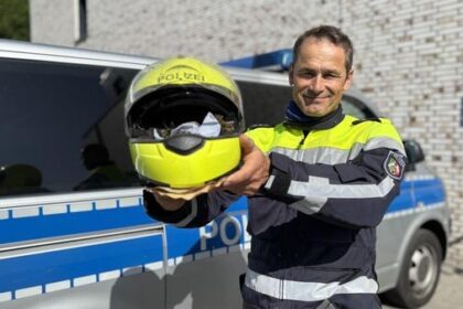 Ungewöhnlicher Nistplatz: Vögel brüteten in Polizeihelm