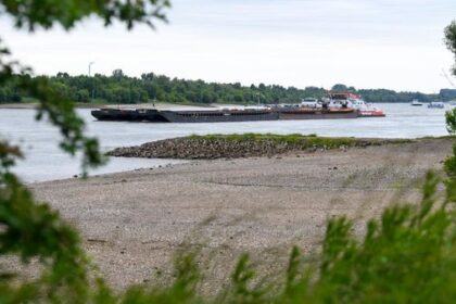 Voerde: Rheinpegel ist „ausgesprochen niedrig“ – die Folgen