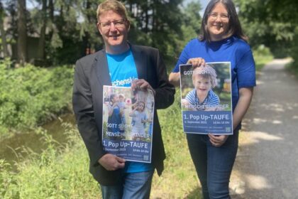 Aktion in Dinslaken: Wenn der Rotbach zum Jordan wird – erste Pop-Up-Taufe am Niederrhein