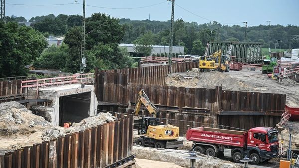 Betuwe-Ausbau Voerde: Auf dieser Straße kann es voll werden