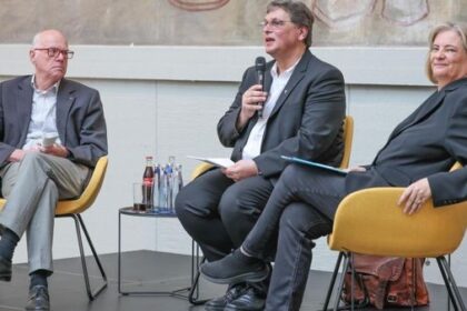 Demokratie in Gefahr? Lammert appelliert in Dinslaken an Bürger