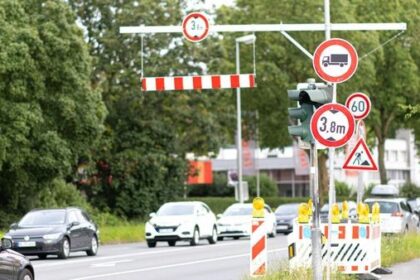Dinslaken: B8 muss erneut gesperrt werden – wieder wegen Lkw