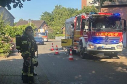 Feuerwehr Dinslaken: Viele Einsätze und verletzte Sanitäterin