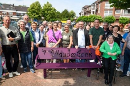 Generationen-Treffpunkt: Plauderbank verbindet Bruckhausener