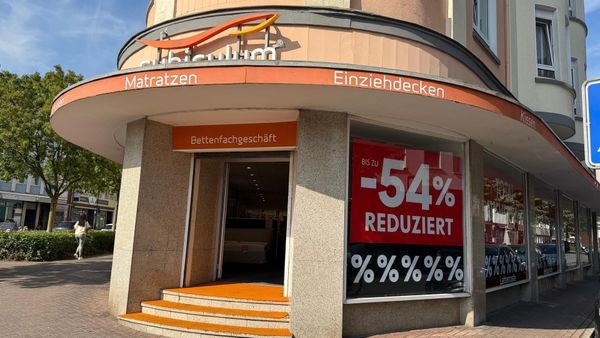 Geschäft schließt – Inhaber verärgert über Standort Dinslaken