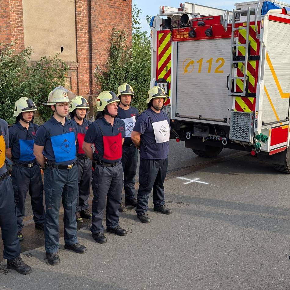 Leistungsnachweis im Bergpark: Feuerwehr zeigt sich fit und einsatzbereit