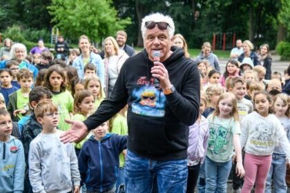 Rockstar trifft Schulkinder in Hünxe: Ein besonderes Konzert