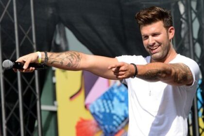 „Verdammt!“: Trash-TV-Ikone Jay Khan kommt in Einkaufszentren