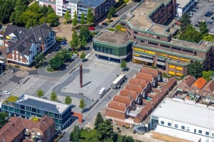 Voerde: Nach viel Kritik – was auf Rathausplatz passieren soll