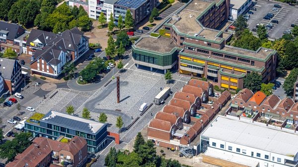 Voerde: Nach viel Kritik – was auf Rathausplatz passieren soll