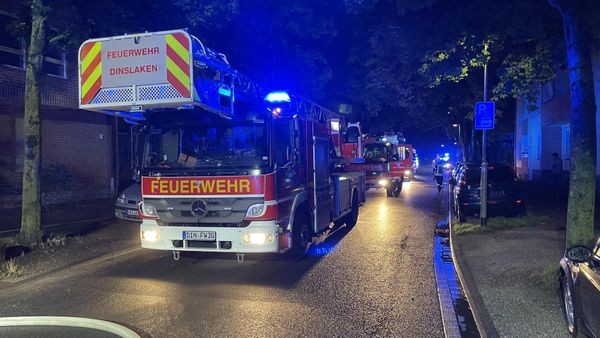 Alarm in der Innenstadt: Wohnung in Mehrfamilienhaus brannte