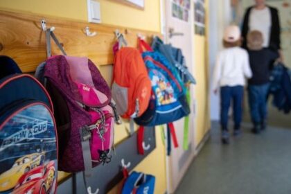 Bezahlen für Geschwister in der Kita? Politik hat entschieden