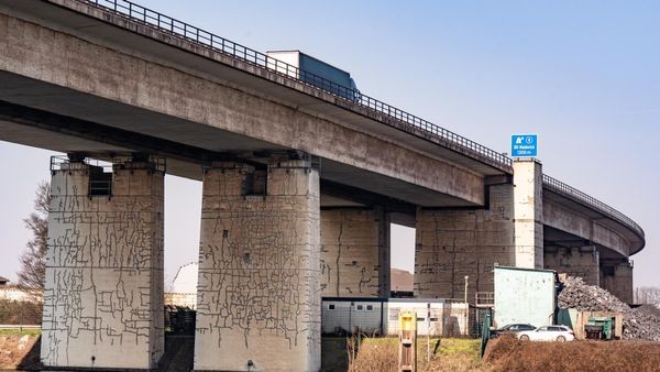 Dinslaken: A59 und Bahnstrecke gesperrt - wie sich das auswirkt