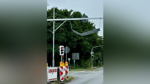 Dinslaken: B8 ist erneut gesperrt - Ursache ist wieder ein Lkw