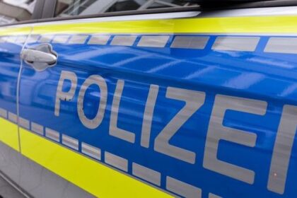 Dinslaken: Feuerwehr musste Brand auf Schulgelände löschen