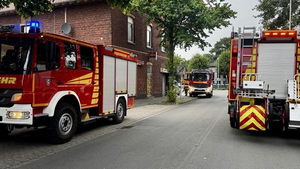Feuerwehreinsatz in Drevenack: Tankstelle geräumt, B58 gesperrt