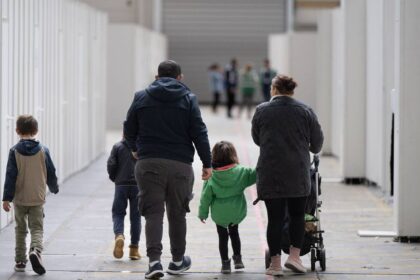 Flüchtlingshilfe im Kreis Wesel: Forderung nach Awo-Insolvenz – Stadt und Kreis müssen handeln!