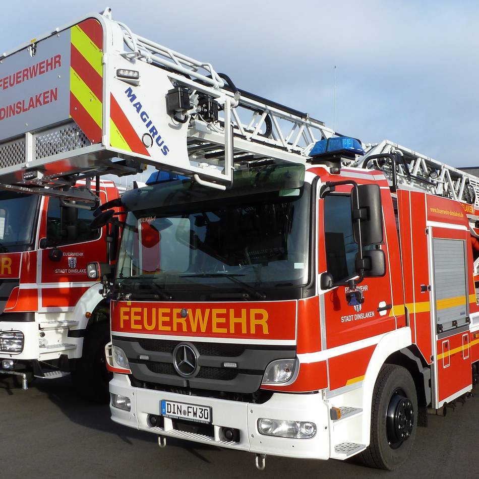 Gasgeruch, Rohrbruch, Wasser im Keller: Zahlreiche Einsätze für die Feuerwehr in Dinslaken