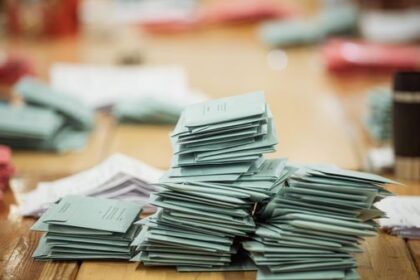 Kommunalwahl in Dinslaken: Das müssen Wahlhelfer leisten