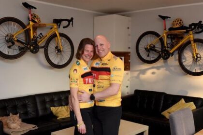 Paar radelt 1000 Kilometer bis nach Paris – das steckt dahinter