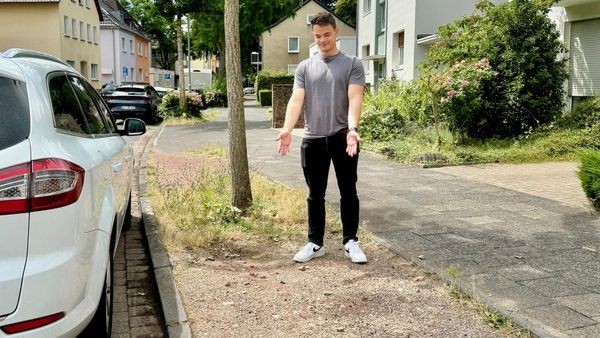 Parken in Dinslakener City: Polizist beschwert sich über Stadt