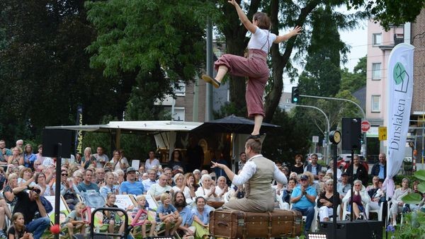 Schräg, witzig: Abfahrt Eins präsentierte humorvolle Artistik