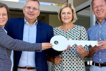 Schulbau abgeschlossen: Unerwartetes Lob für zwei stille Helden