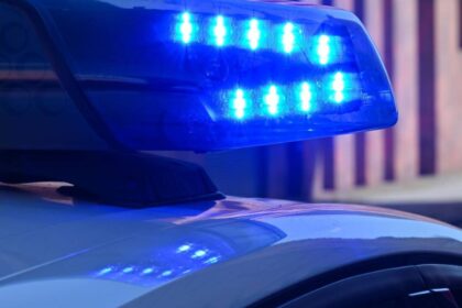 Vorfall in Voerde: 23-Jähriger hantiert mit Schusswaffe vor Jugendzentrum