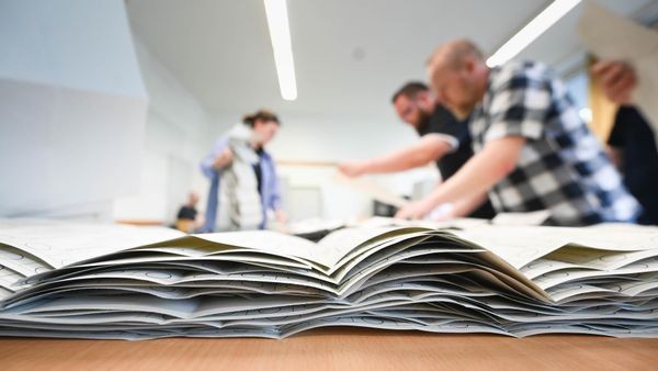 Wahlhelfer in Voerde gesucht: So viel Geld erhalten Freiwillige