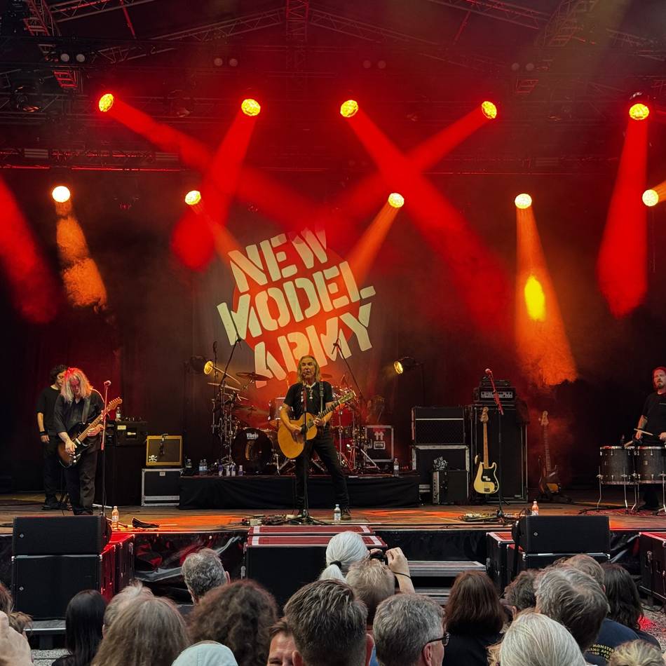 Britische Kultband in Dinslaken: New Model Army – der ewige Kampf mit der Gitarre gegen Krieg und Unterdrückung