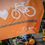Demo in Dinslaken: Kinder fordern bessere Radwege