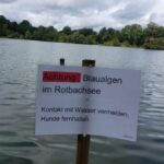 Dinslaken: Rotbachsee umgekippt? Feuerwehr füllt Wasser ein