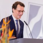 Dinslakener von Wüst mit Landesverdienstorden ausgezeichnet